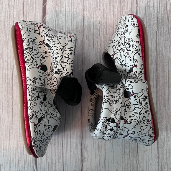 Freshly Picked Disney 101 Dalmatians Knotted Bow Leather Girls Shoes Sz 7 / 10 - Picture 6 of 13